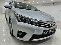 Toyota Corolla Altis 1.6L CVT Elegance LED Keyless Silver 2015